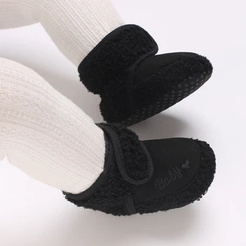 Осенне-зимняя плюшевая хлопчатобумажная обувь для новорожденных мальчиков в возрасте от 0 до 1 года, универсальная черная грязеотталкивающая обувь для ходьбы